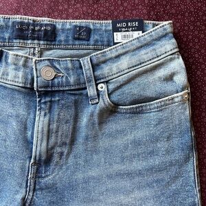 Lucky Brand Mid-Rise Straight Sweet Jeans
